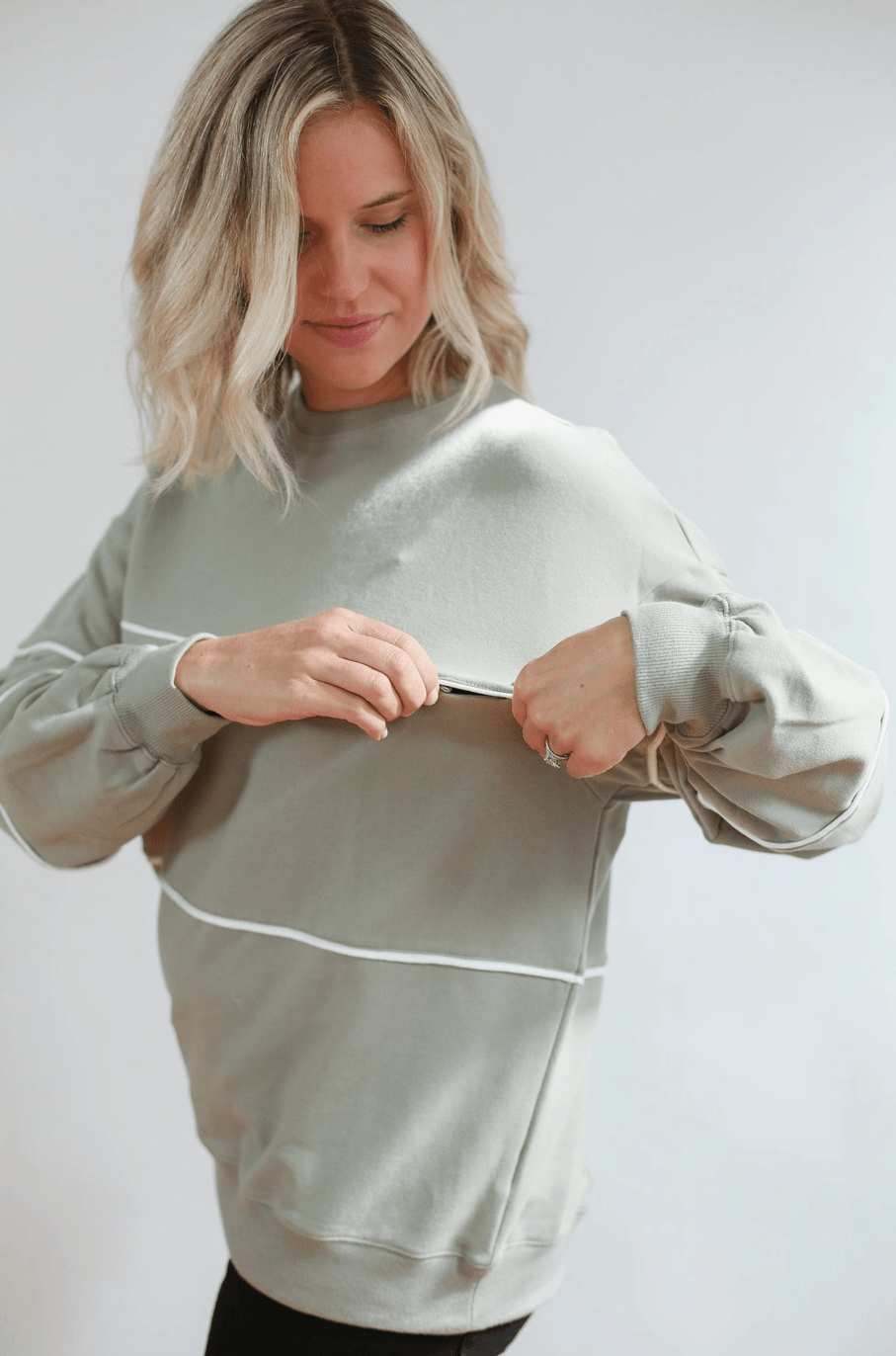 Relaxed Fit Zipper Breastfeeding Sweatshirt Nursing Maple & Co. Boutique